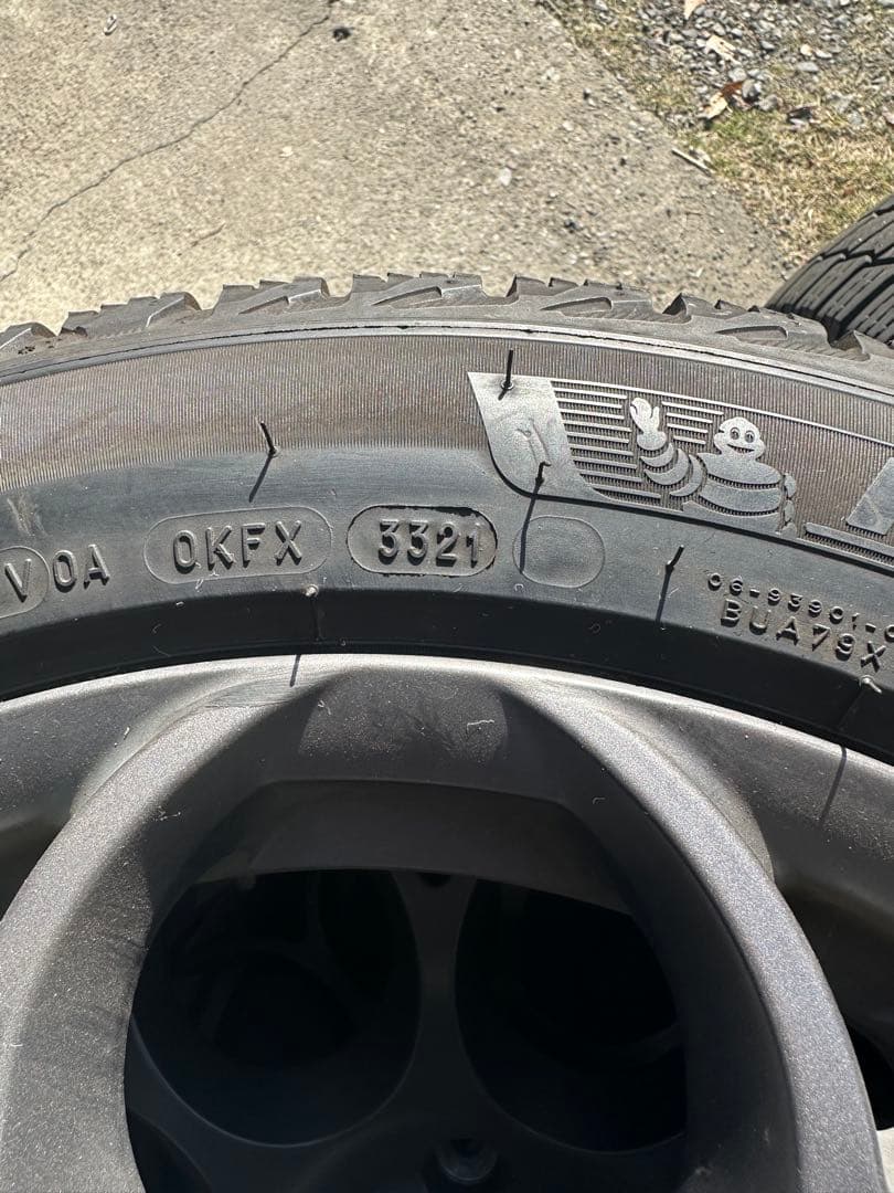 アルファロメオ　ジュリア　 スタッドレスタイヤホイールセット レア純正ホイール