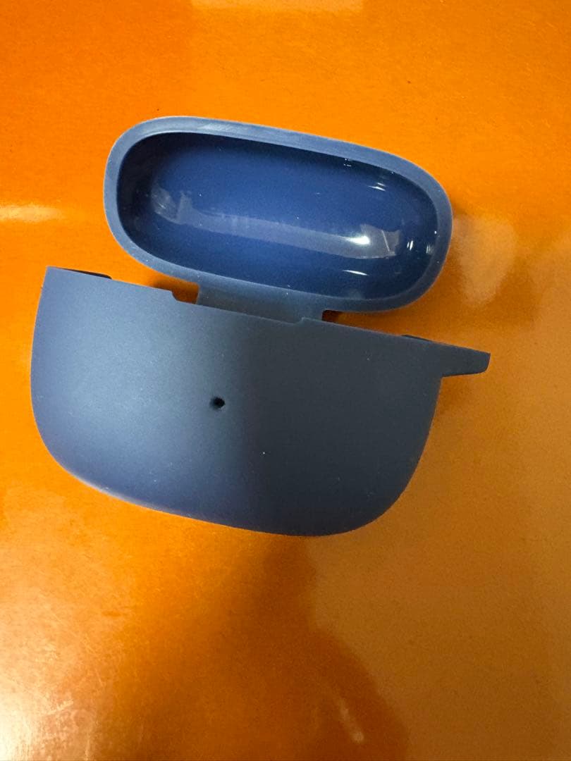 Bowers & Wilkins / Pi8 ワイヤレスイヤホン B&W