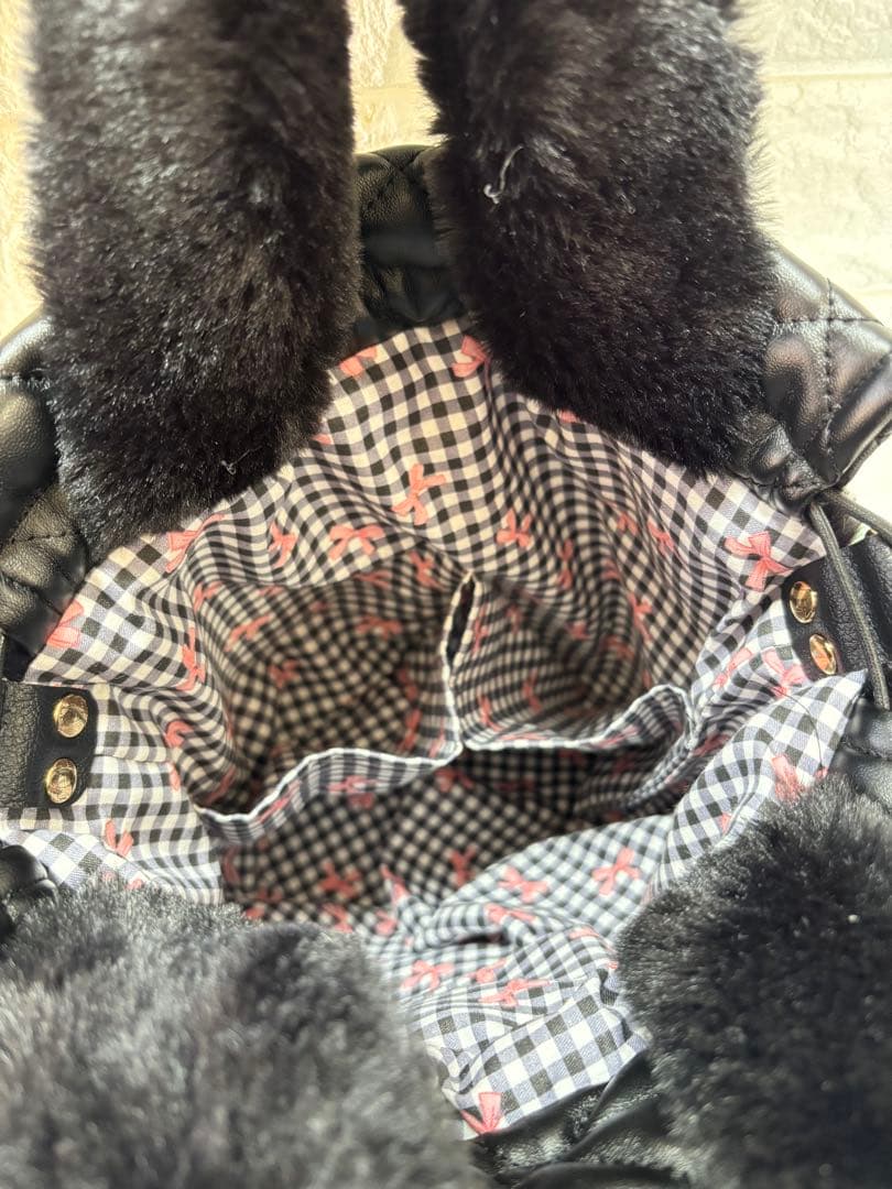 あ*こ様 コヤンイサムチョン　丸底巾着ファーバッグ　ルミちゃん　ピンクうさちゃん