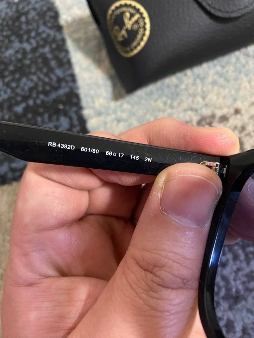 Ray-Ban RB 4392D サングラス ブルーレンズ