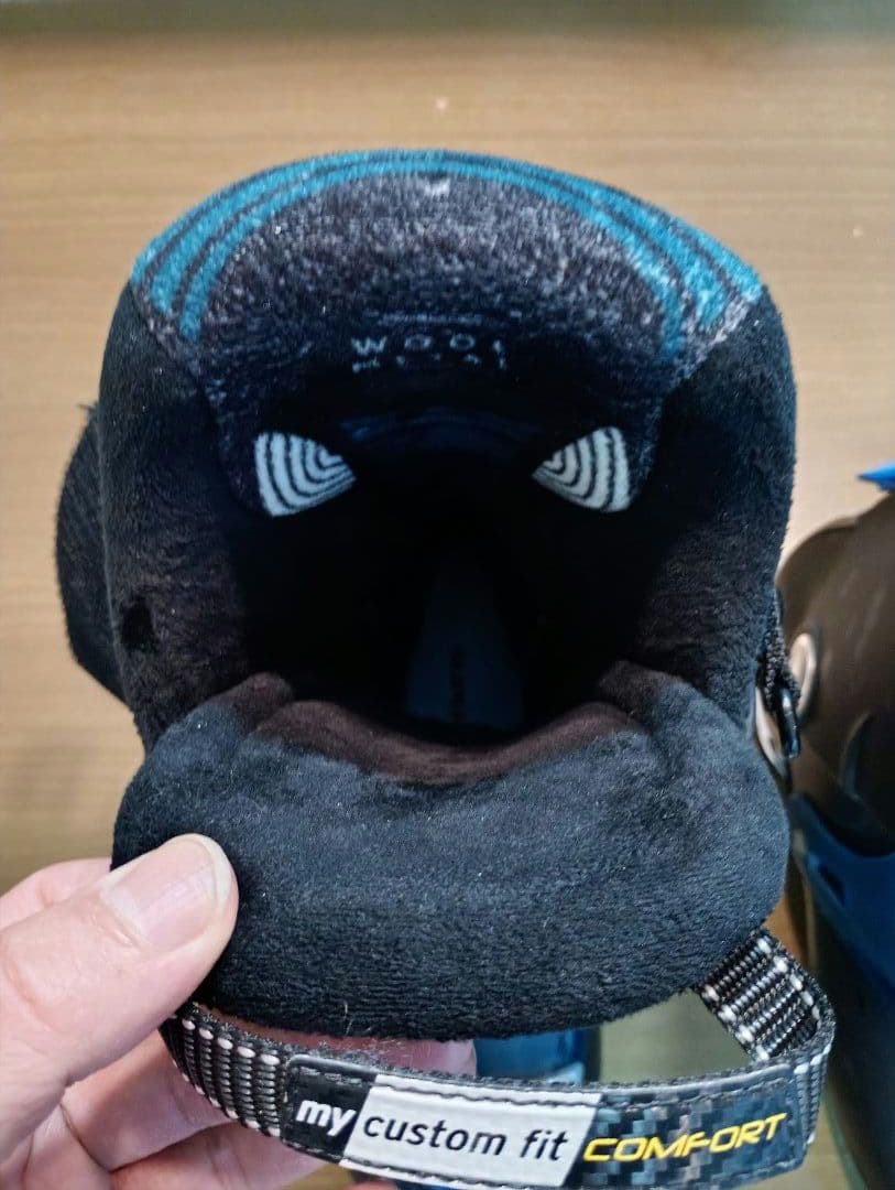 DY　Salomon QST ACCESS 70 スキー靴 男性用