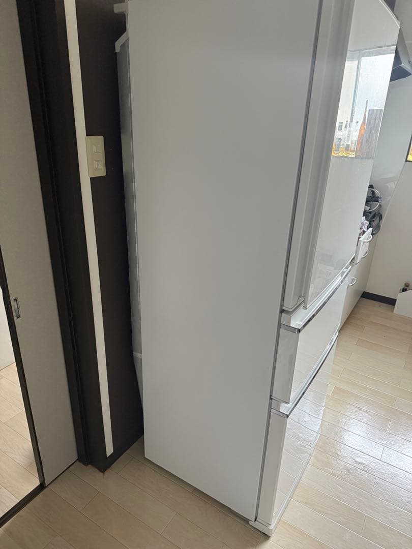 20年製 三菱 ノンフロン冷蔵庫 3ドア 330L MR-CX33EL-W形