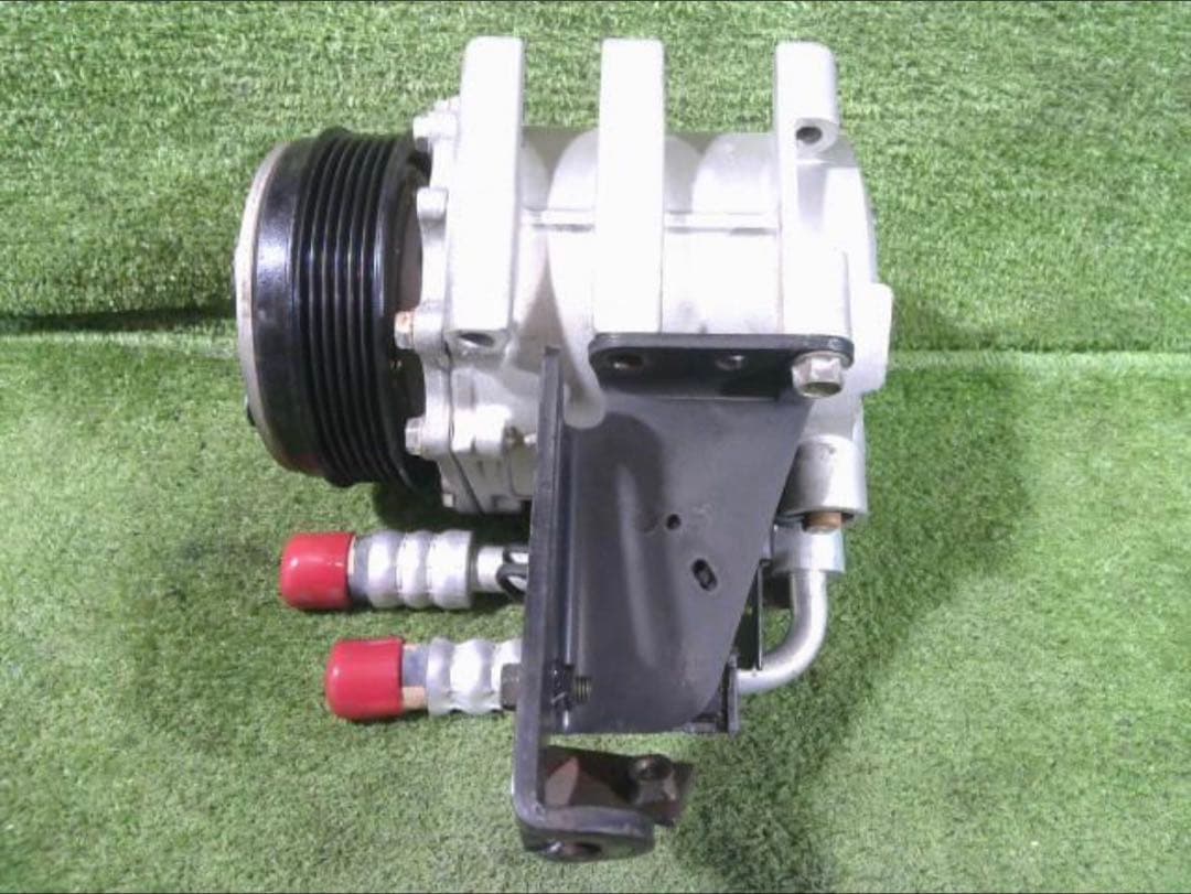 キャンター　エアコンコンプレッサー　MSC90T AKC200A258 動作品