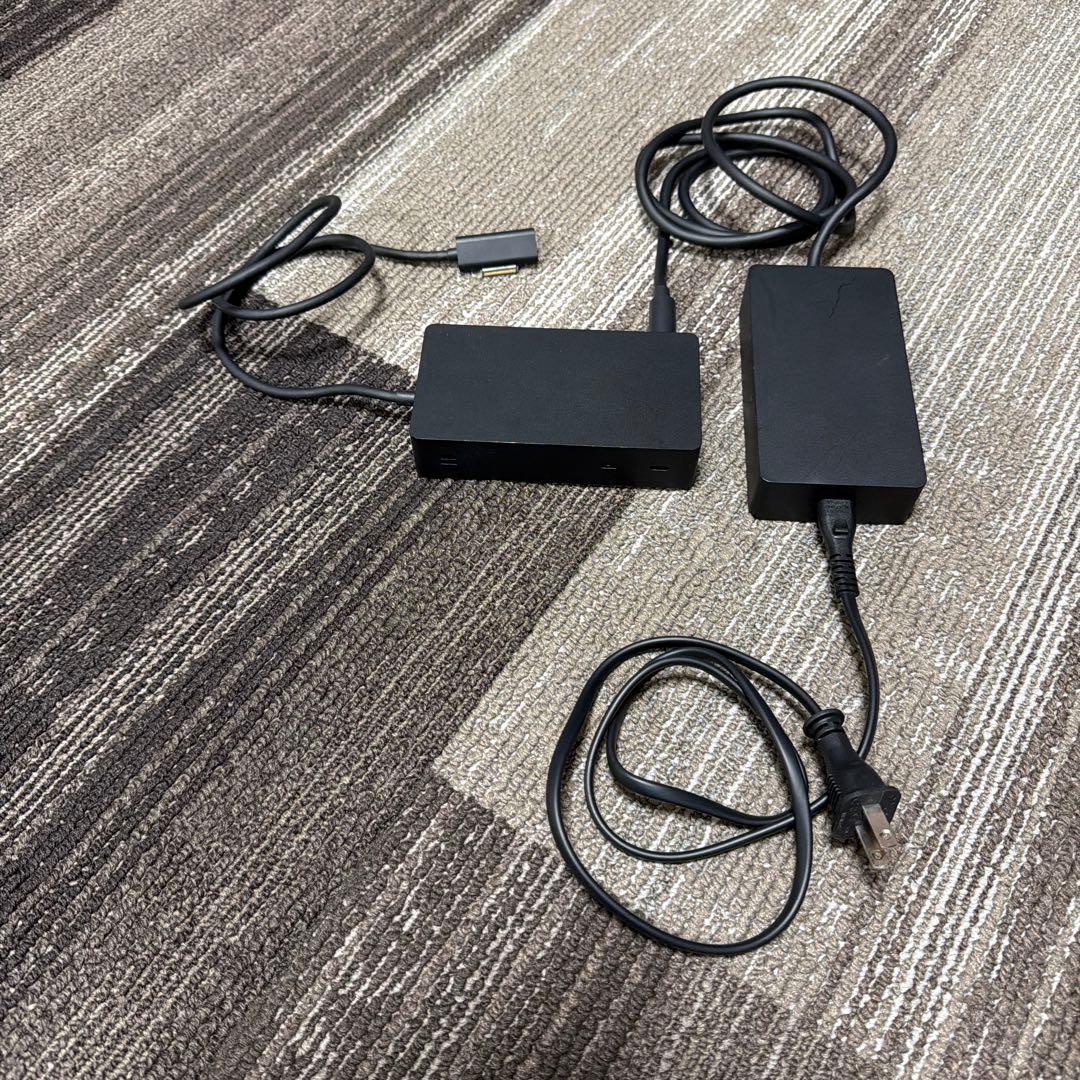 Surface Dock 2（USB‑Cのタイプ）