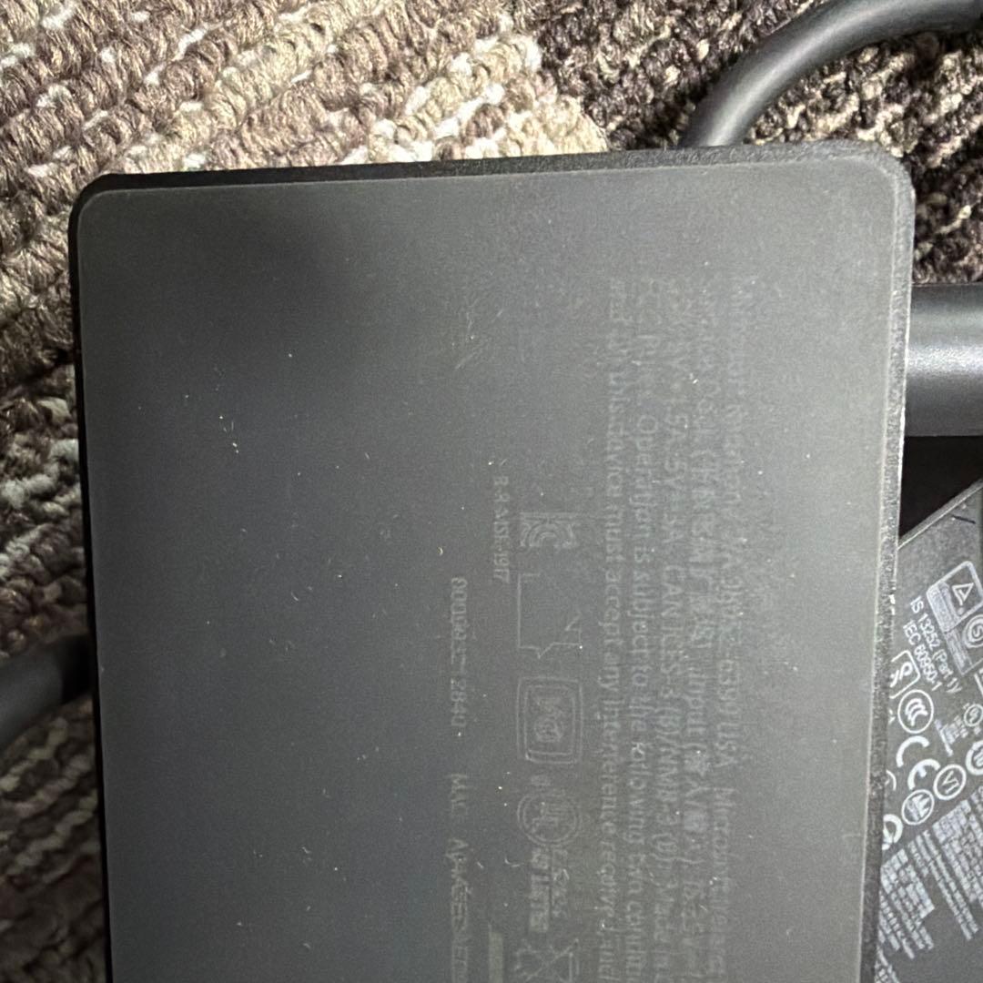 Surface Dock 2（USB‑Cのタイプ）