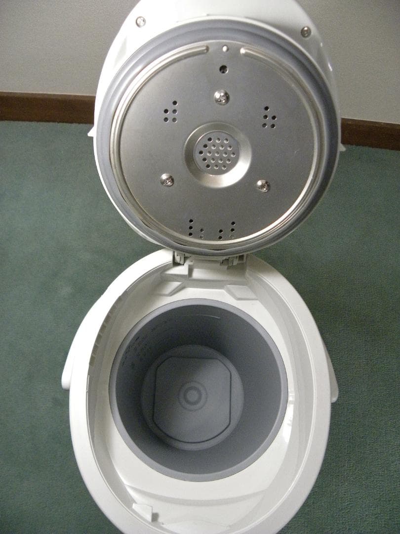 ①象印大型加湿器EE-DC50