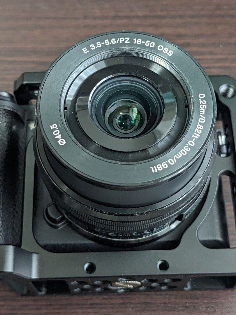 Sony α6300 ILCE-6300L パワーズームレンズキット ケージ付