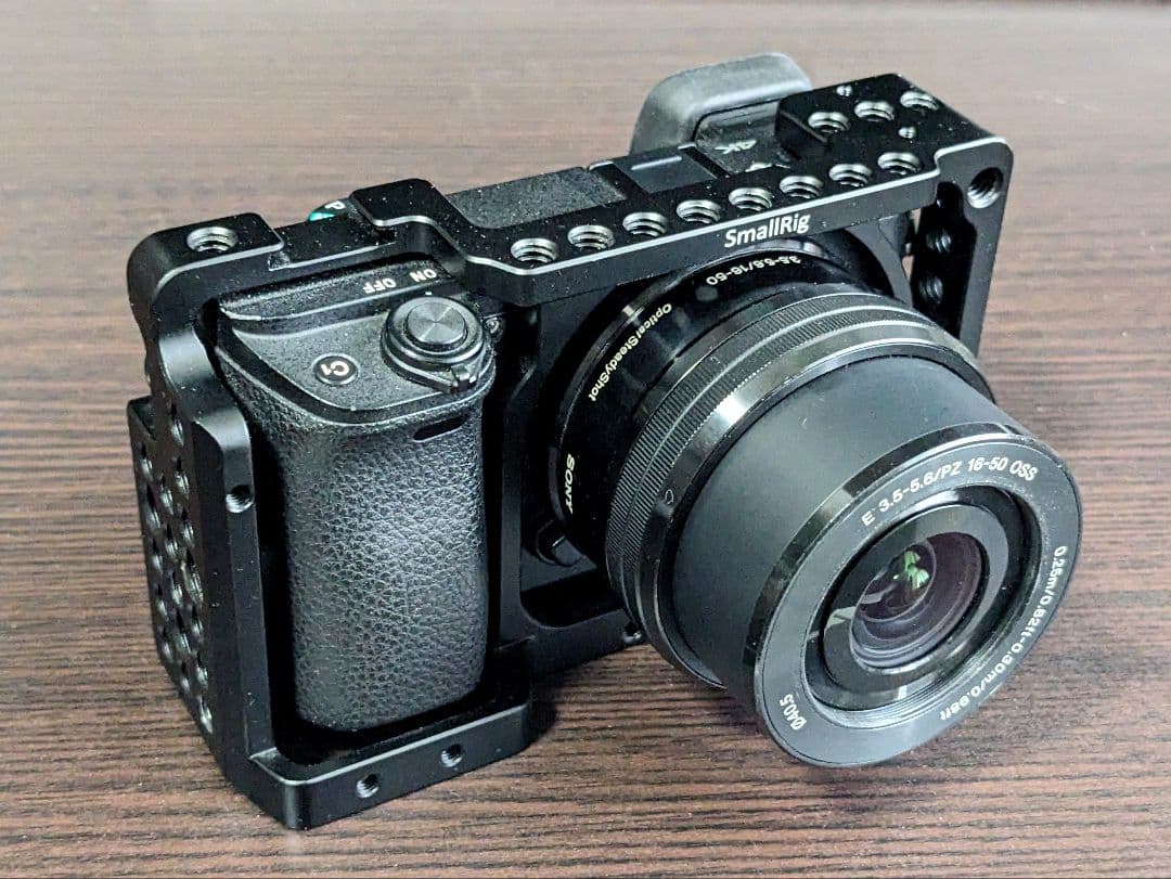 Sony α6300 ILCE-6300L パワーズームレンズキット ケージ付