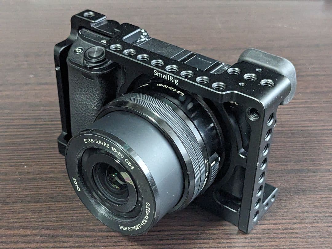 Sony α6300 ILCE-6300L パワーズームレンズキット ケージ付