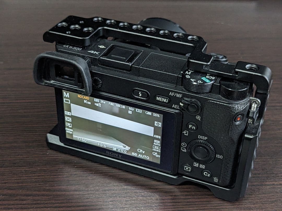 Sony α6300 ILCE-6300L パワーズームレンズキット ケージ付