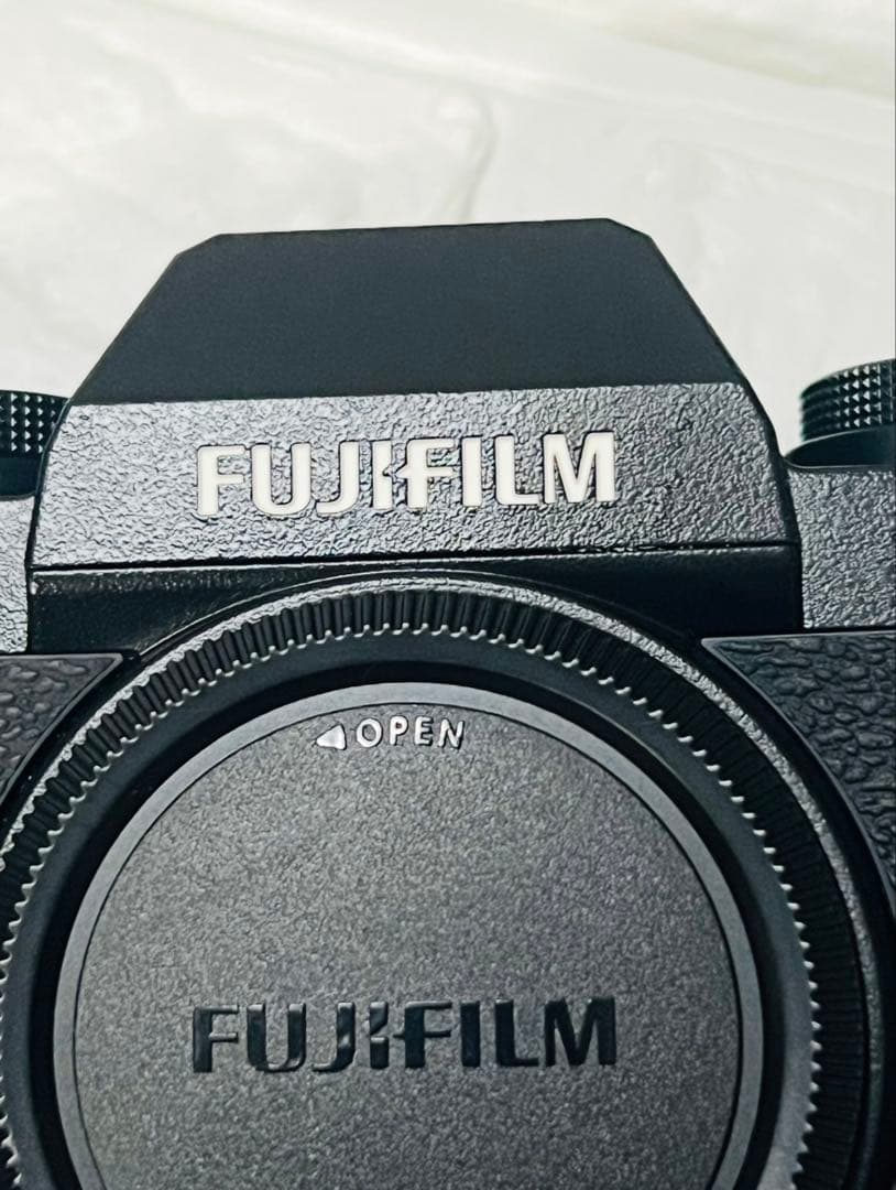 FUJIFILM フジフィルム ミラーレス X-T1 ブラック　レンズ付き