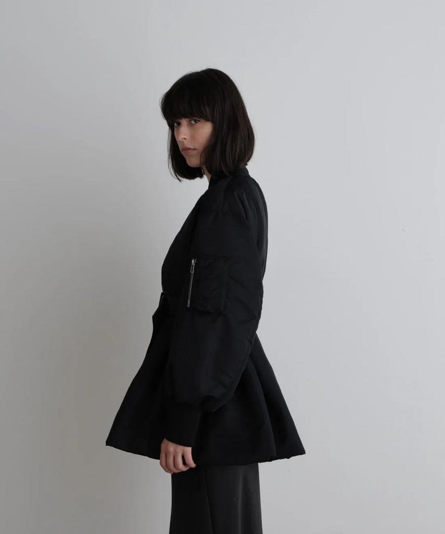 LE PHIL ナイロンウエストベルトパフィージャケット　未使用