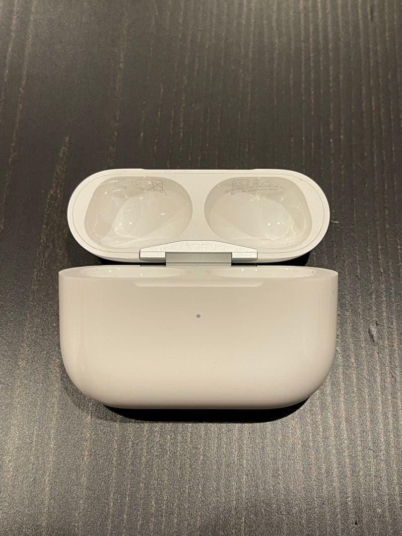 Apple純正 AirPods Pro ケース