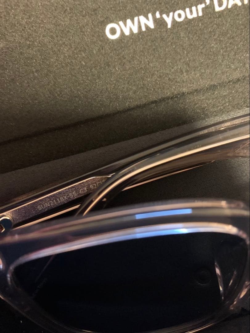 OWNDAYS 調光サングラス キムタク プライベート着用 同型別色モデル