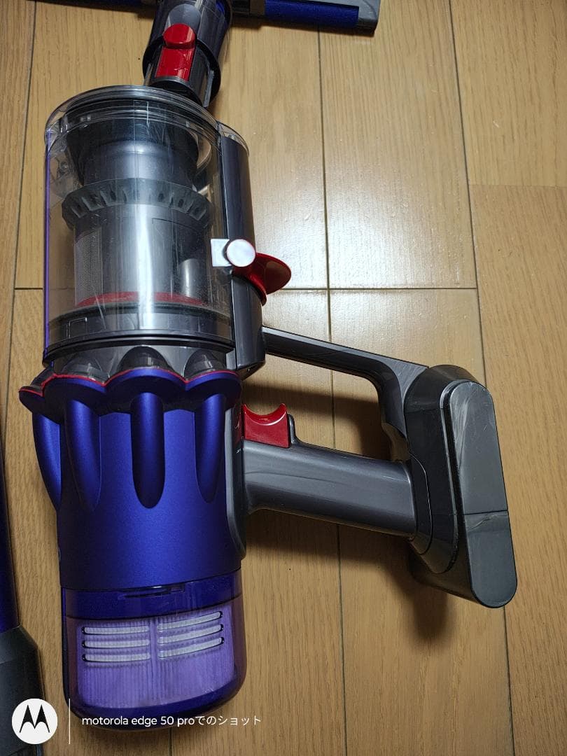 ダイソン★digital slim★SV18★バッテリー新品と同等★スタンド付き