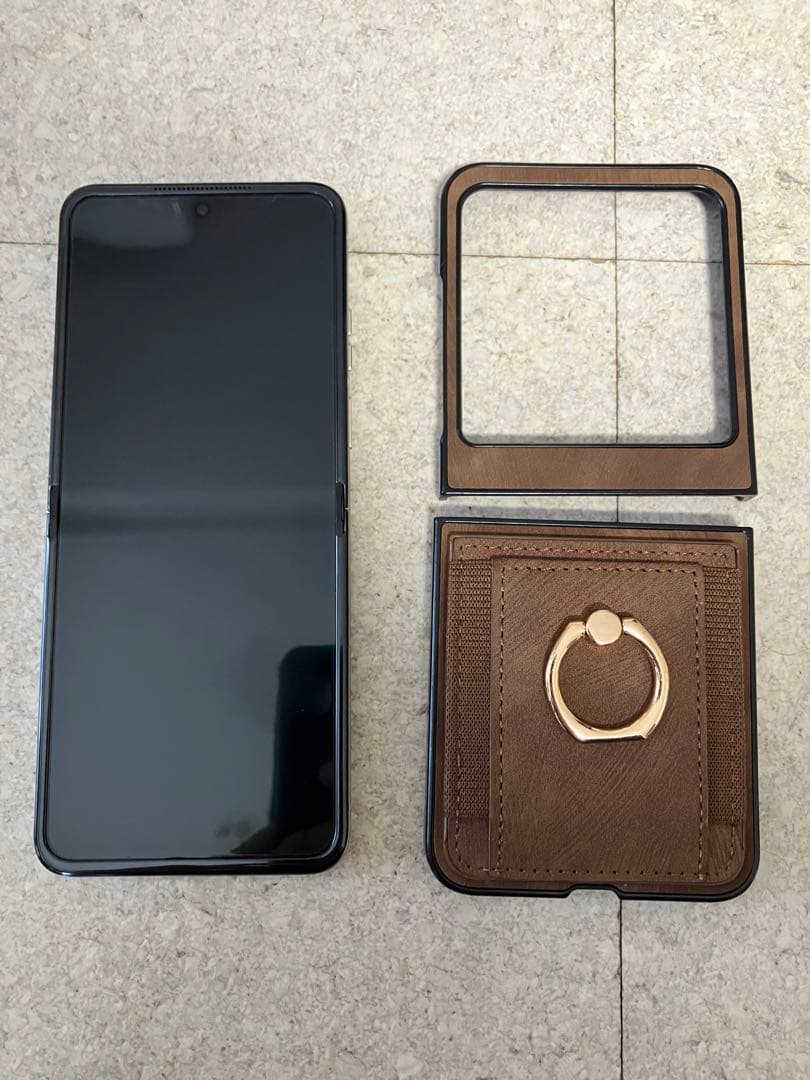 Motorola razr 50s本体 サンドクリーム