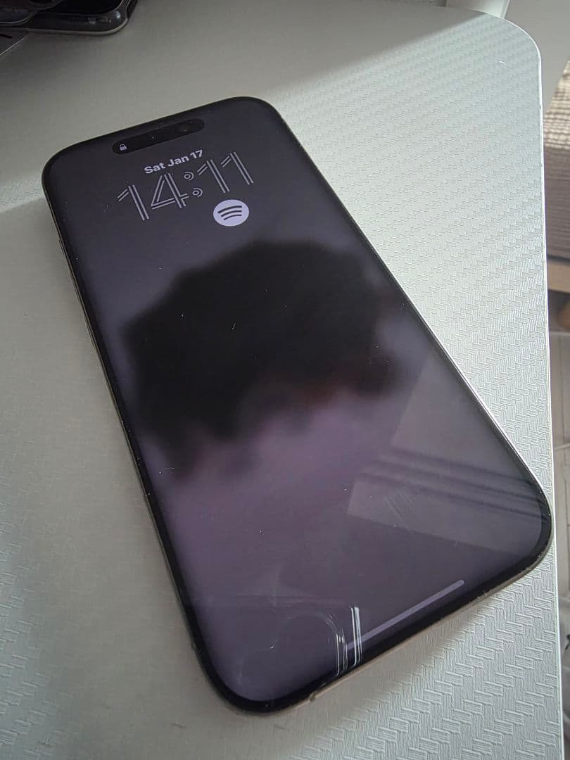 Apple iPhone 16Pro 米国 SIMフリー ひび割れあり 256G