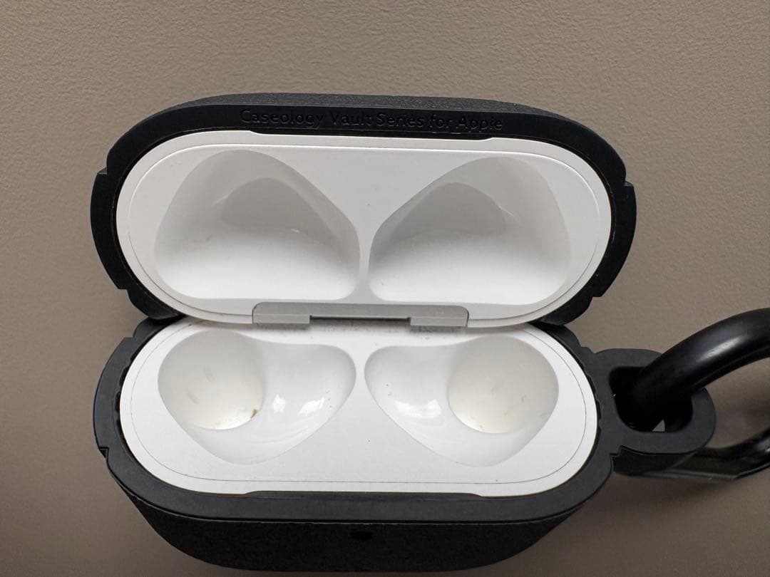 【ケース付き】AirPods 4 アクティブノイズキャンセリング搭載