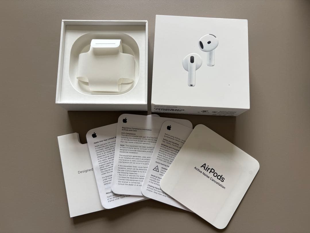 【ケース付き】AirPods 4 アクティブノイズキャンセリング搭載