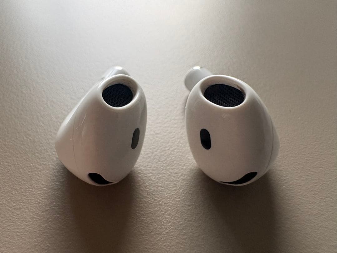 【ケース付き】AirPods 4 アクティブノイズキャンセリング搭載