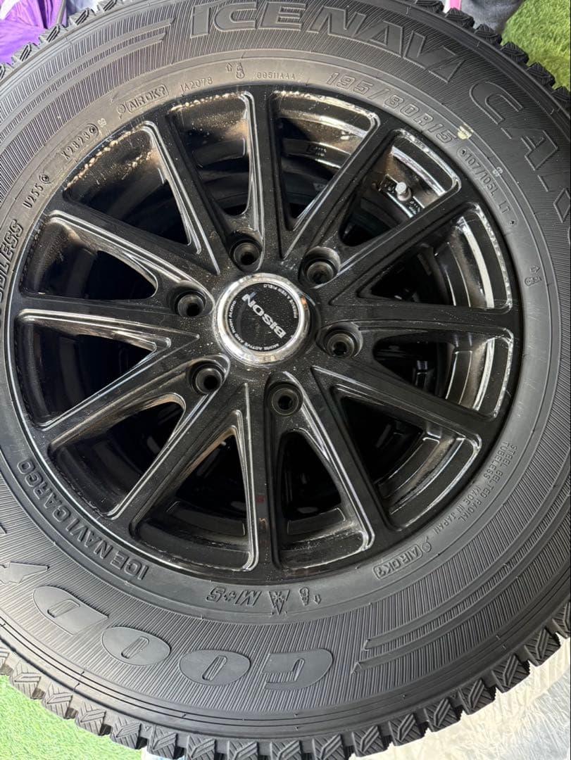 美品　ハイエーススタッドレスタイヤホイールセット195/80R15