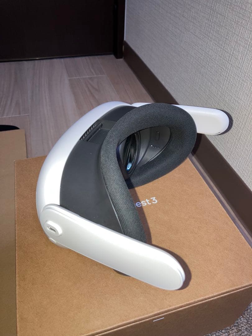 Quest 3 VR本体　+Aubikaヘッドストラップ+KIWIリンクケーブル