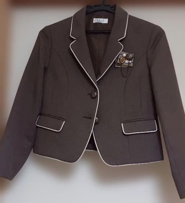 [ELLE en noir] エルアンノワール 卒業式 パンツスーツ　150