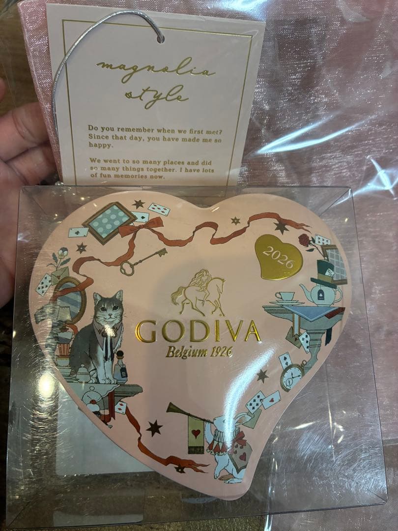 ゴディバ　バレンタイン　チョコレート　Ｇキューブ ハート缶 大サイズ×2