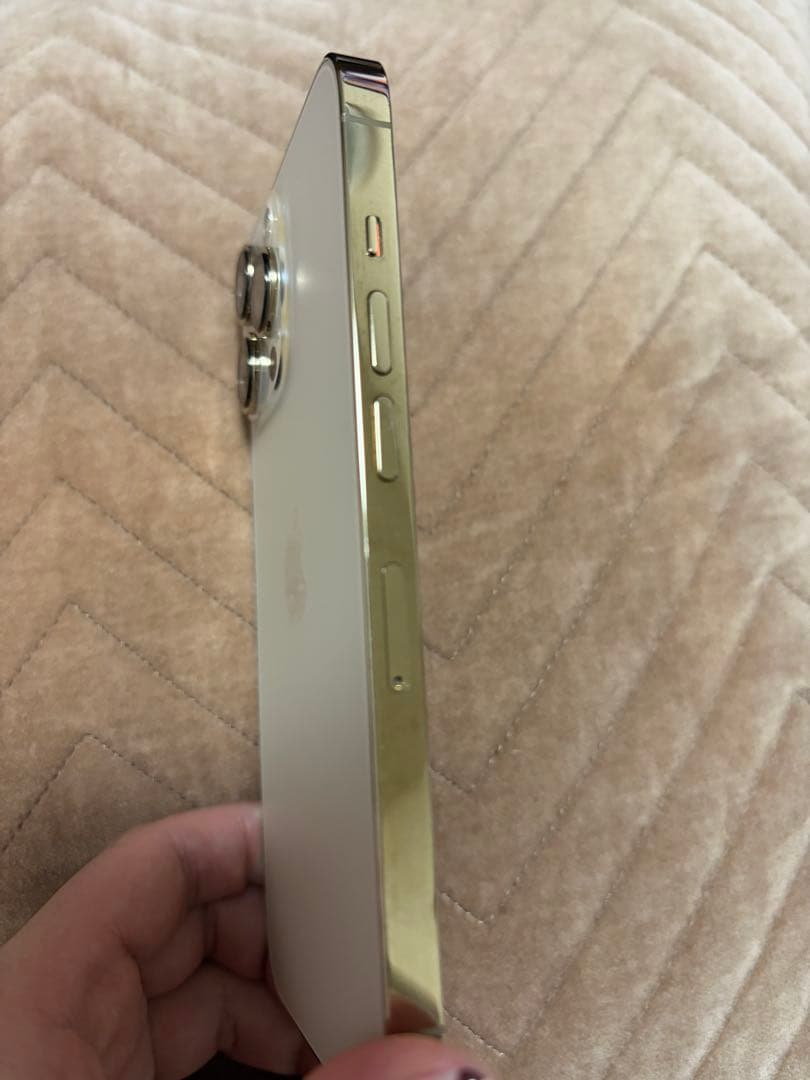 【美品】iPhone13Pro本体ゴールド