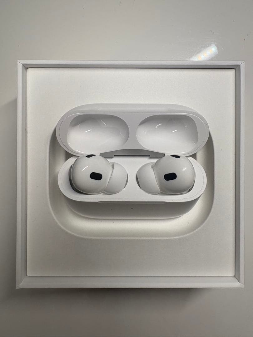 Apple AirPods Pro 第2 世代　未使用に近い