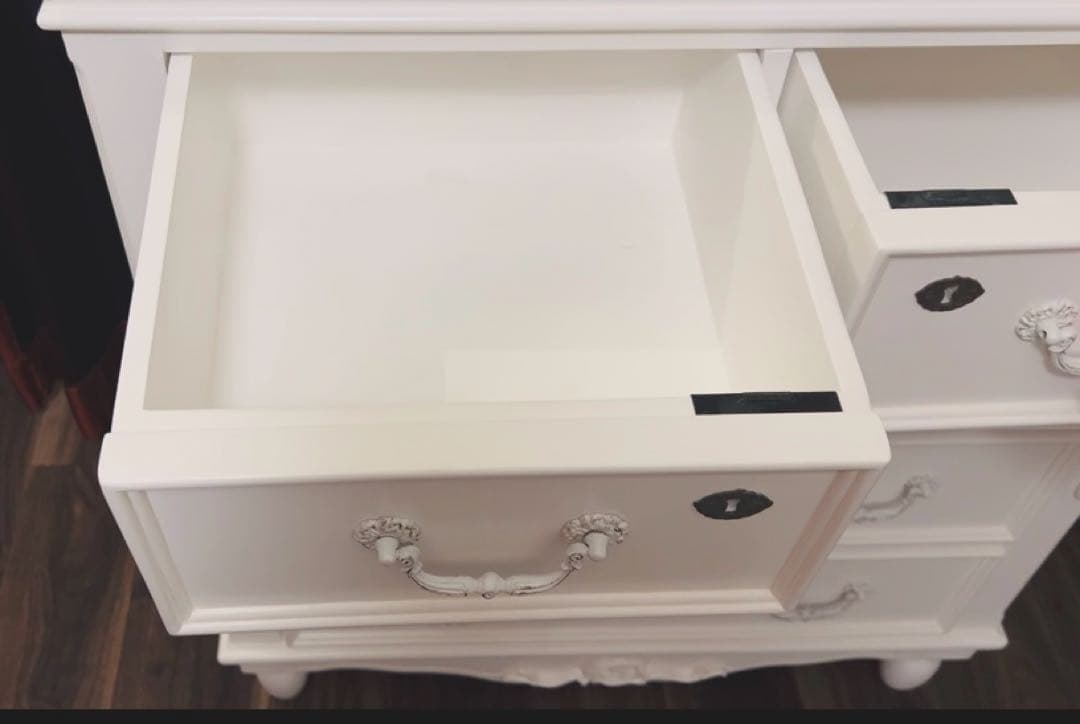 アンティーク調鍵付きチェスト/ホワイト/萩原株式会社/RCH-1581