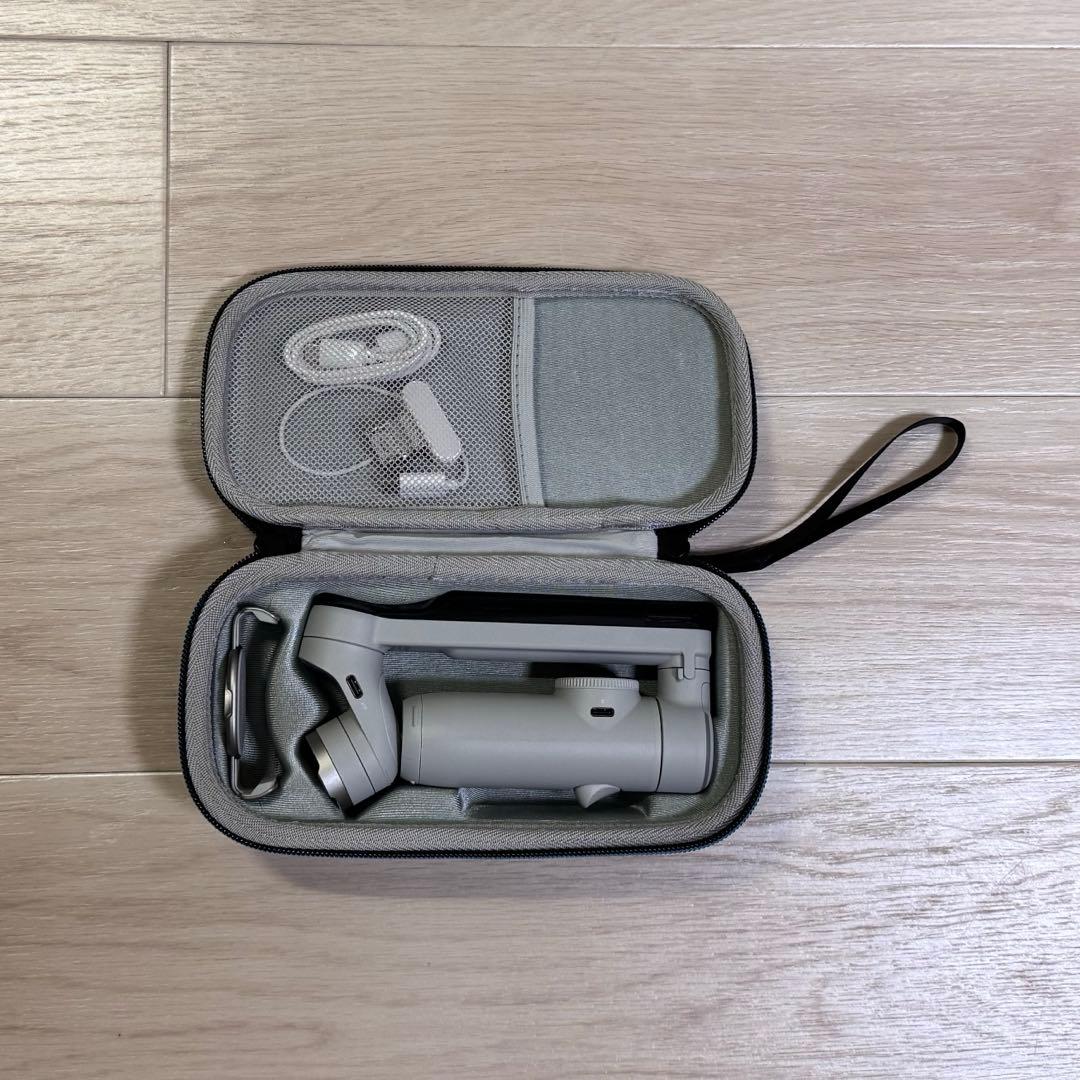 【未使用・セット】Insta360 Flow Pro 三脚・ケース付