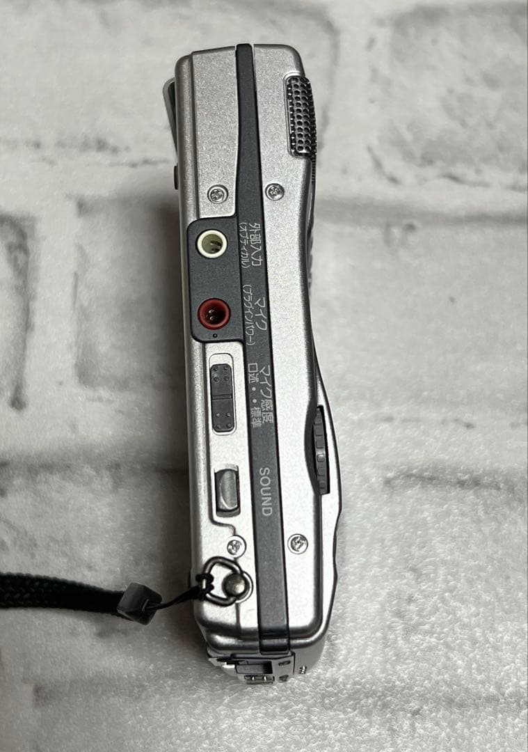 S*ね様 ★SONY MZ-B100 ポータブルMDプレーヤー ※通電チェックの