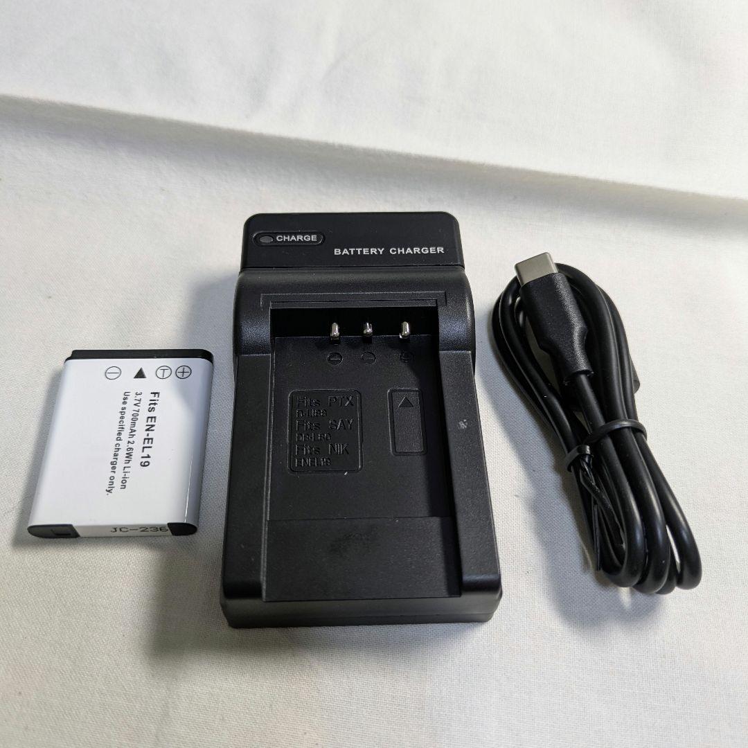 ニコン　Nikon　COOLPIX　S7000　コンパクトデジカメ　画面汚れあり