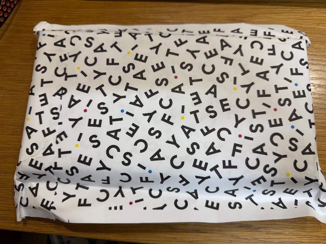 【新品】CASETiFY iPhone 17 Pro MagSafeケース 水玉