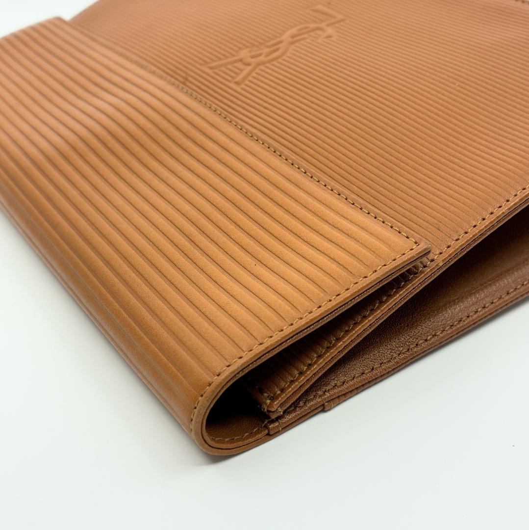 YSL イブサンローラン サンローラン クラッチバッグ A1326A9