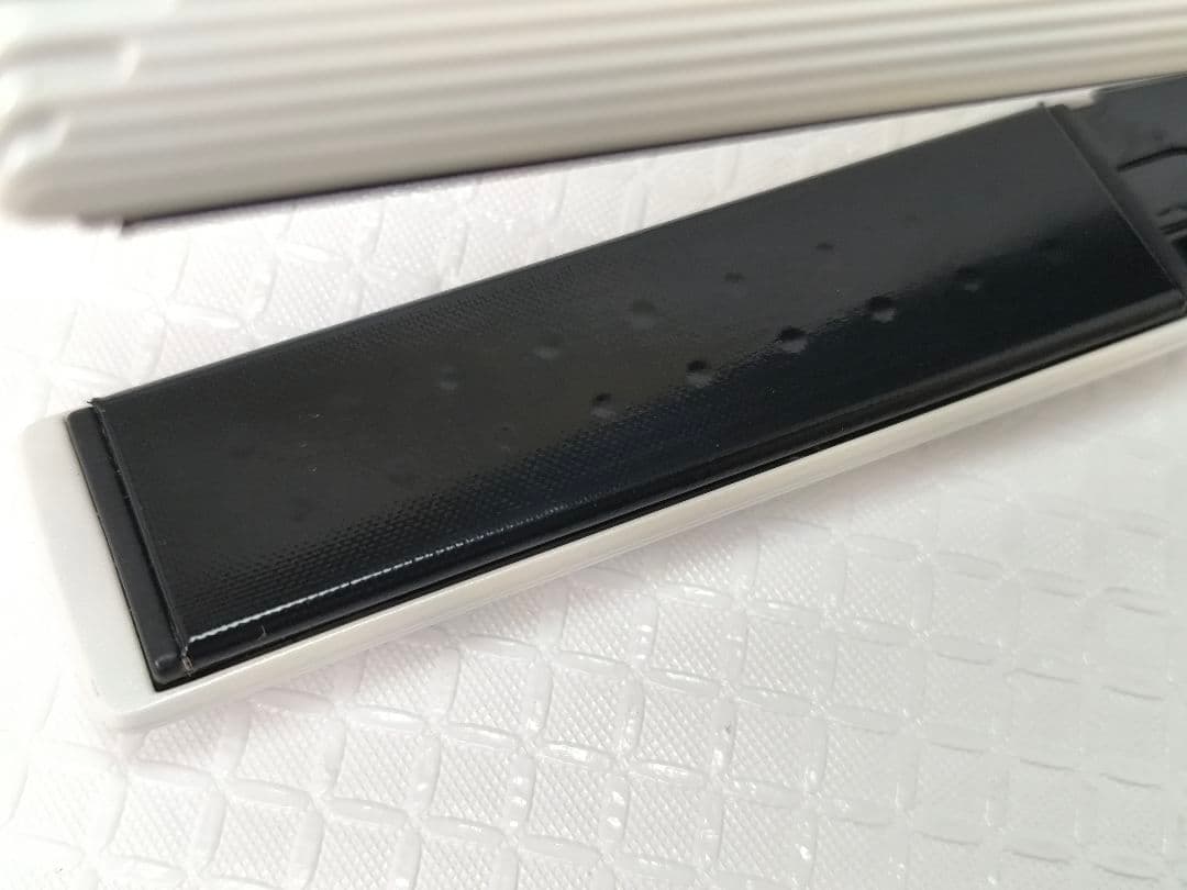 22年製 正規品　ReFaリファ ビューテック ストレートアイロン