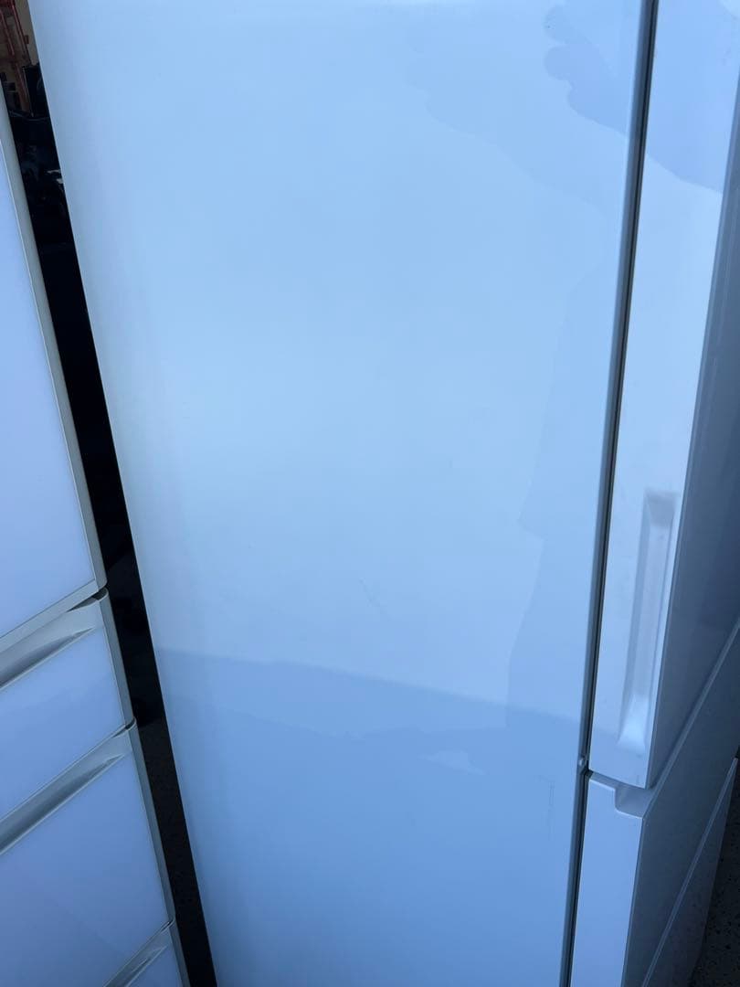 【高年式】2022年式 283L Hisense 冷蔵庫 HR-GC28E2W