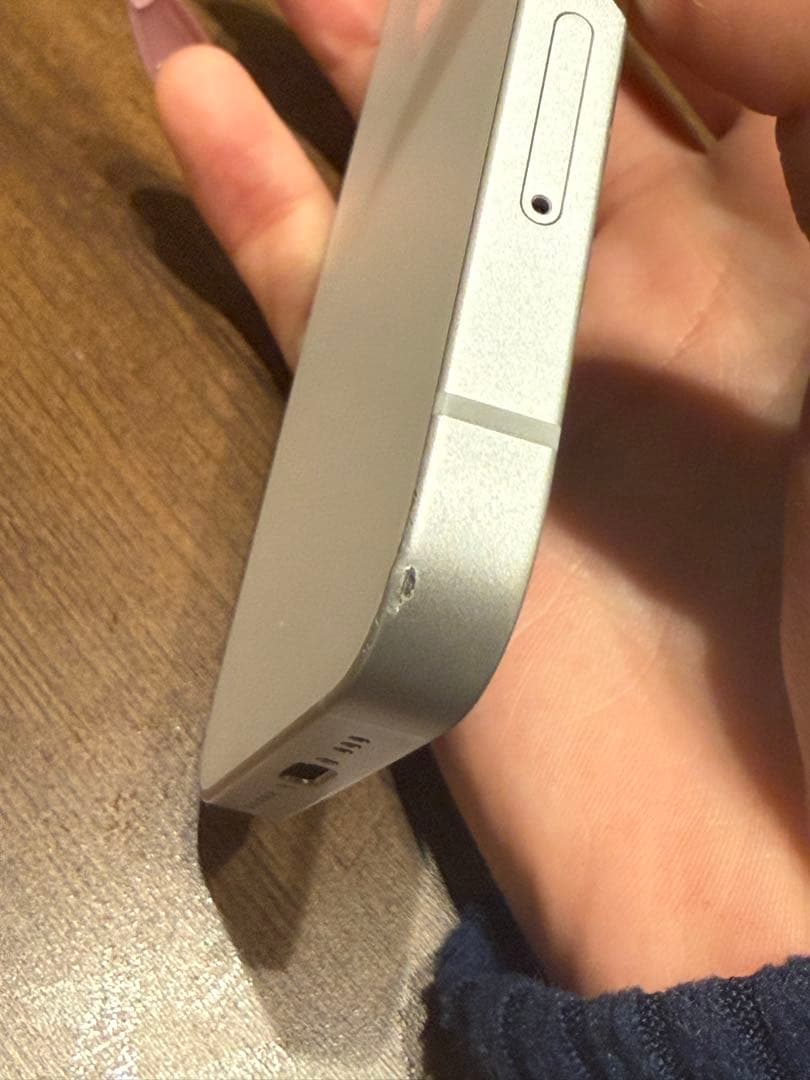 iPhone16e 128gb 本体　SIMフリー