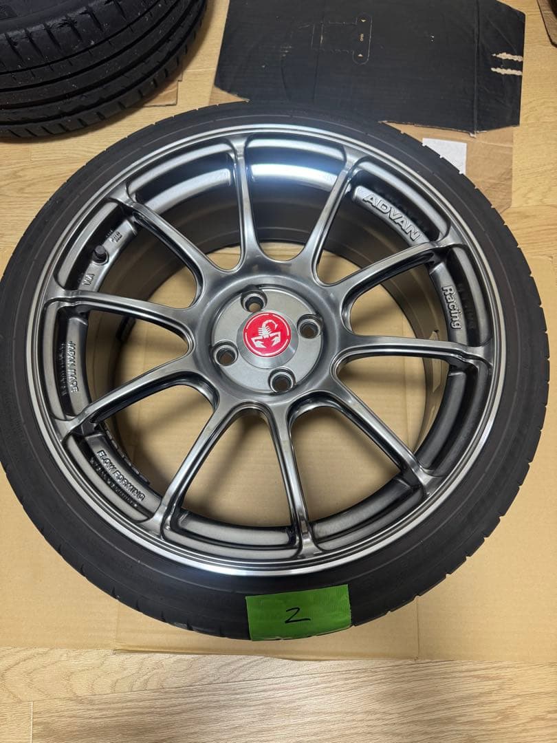 ADVAN racing RZⅡ17インチ7.5J+35PCD984H アバルト