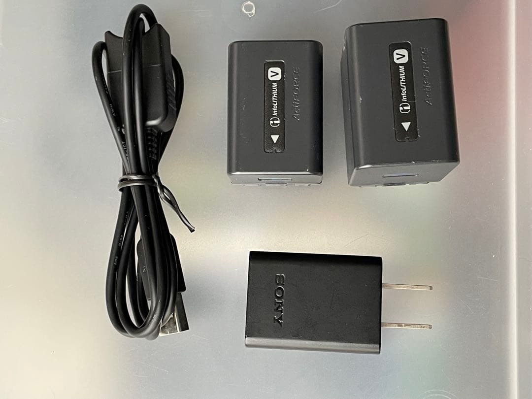 ソニー　Sony HDR-CX680 ビデオカメラ 本体➕大容量バッテリー付き