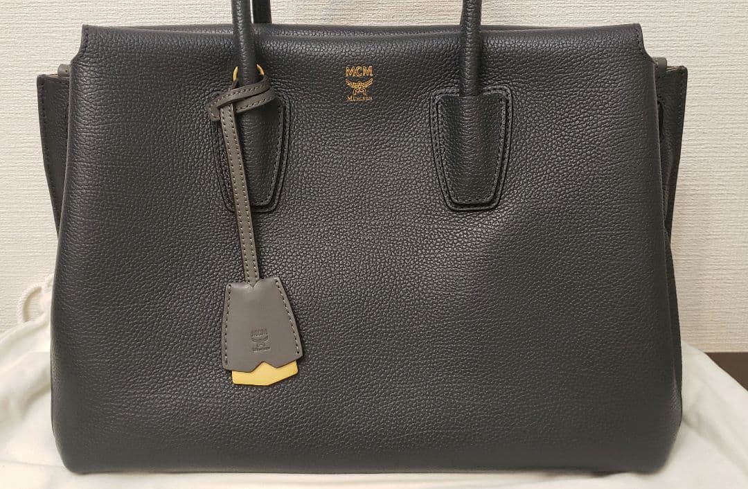 MCM ダークグレー ビジネスバッグ