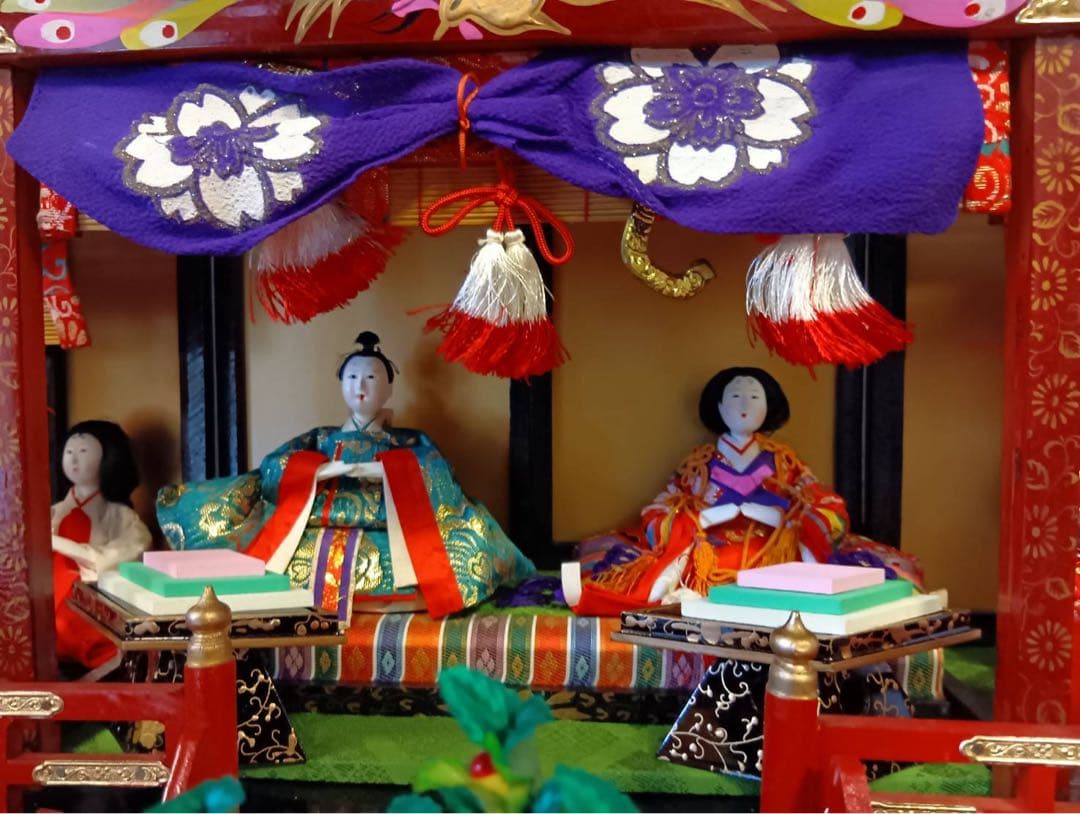 【ゆず】御殿飾りお人形飾り 道具付き