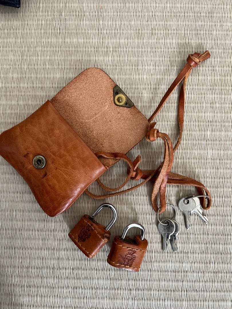 フェリージ　ネイビー ボストンバッグ