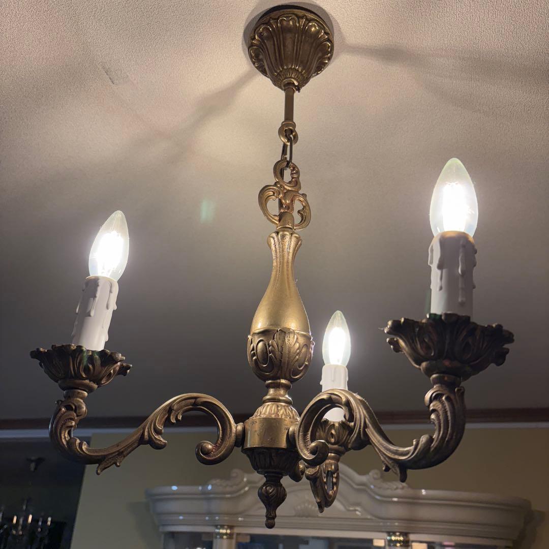 ゴールドシャンデリア フランス製3灯 クラシックスタイル