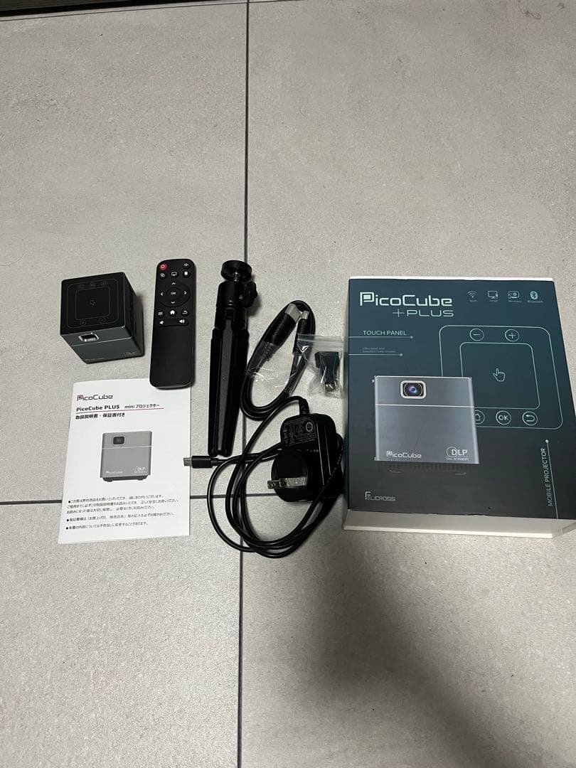 PicoCube Plus モバイルプロジェクター 本体