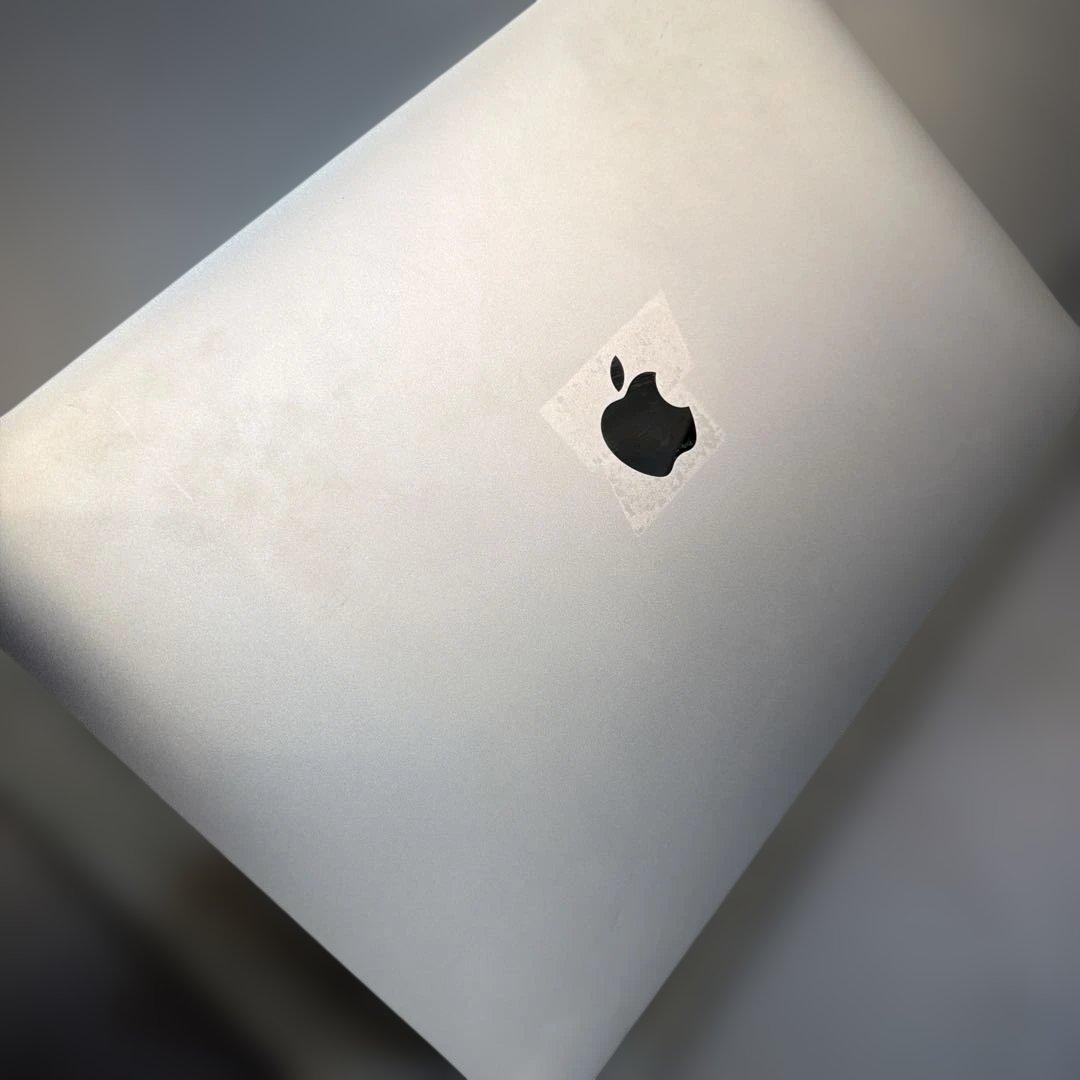 Apple MacBook Pro 2018 15インチ 32GB /1TB