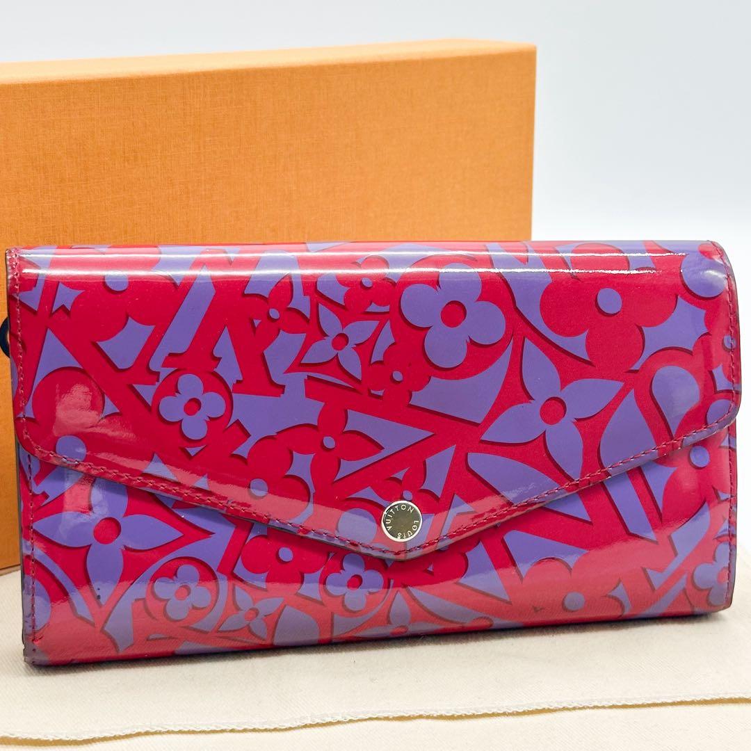 ルイヴィトン ポルトフォイユ サラ モノグラム ヴェルニ スイート フラワー