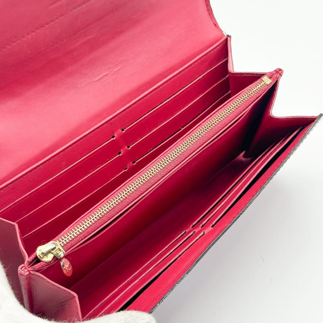 ルイヴィトン ポルトフォイユ サラ モノグラム ヴェルニ スイート フラワー