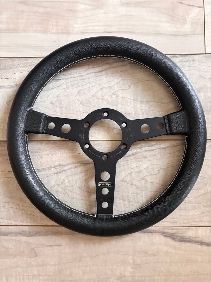 値下げ　MOMO PROTOTIPO 32φ ステアリング
